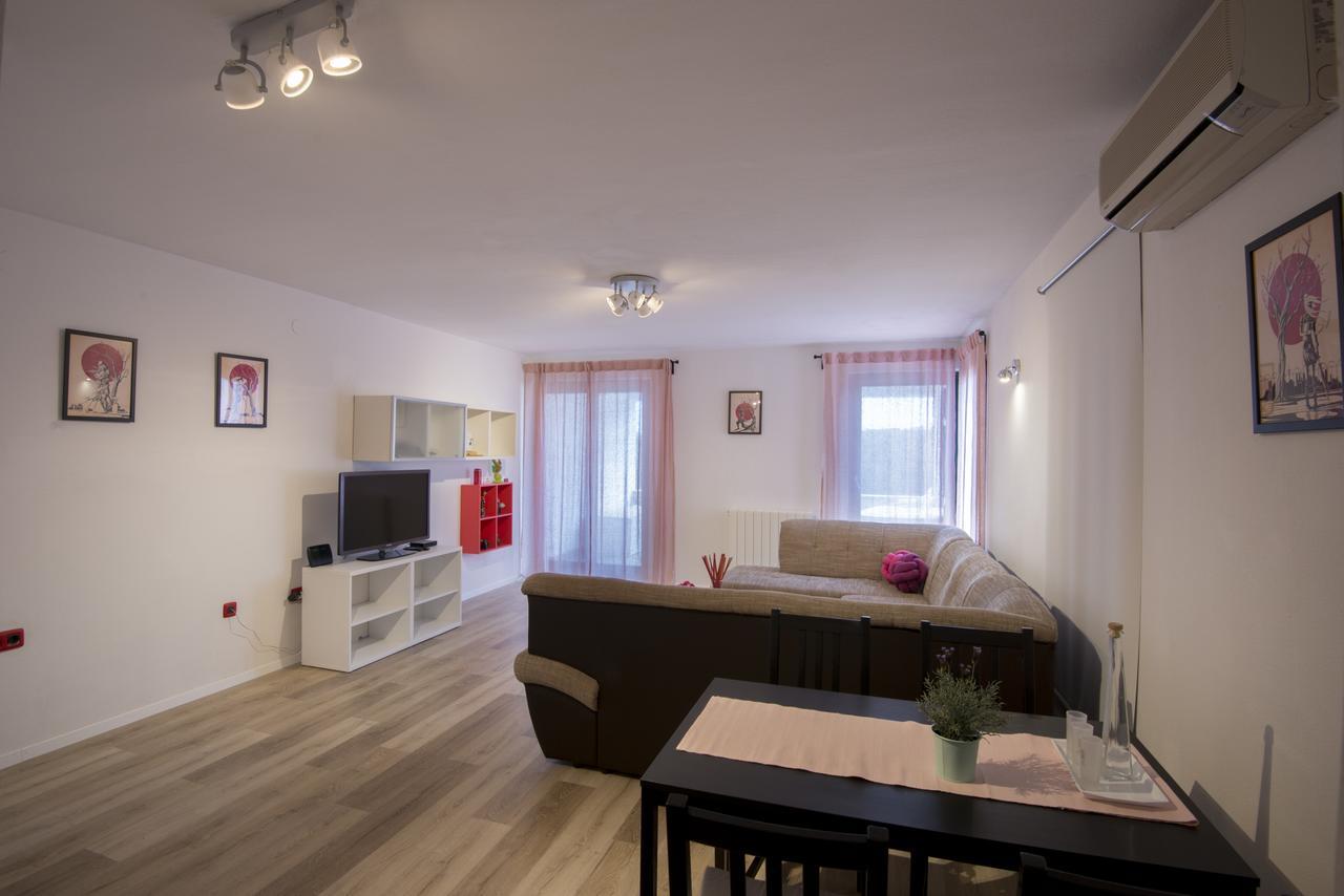 Apartment Blazenka Pula Luaran gambar